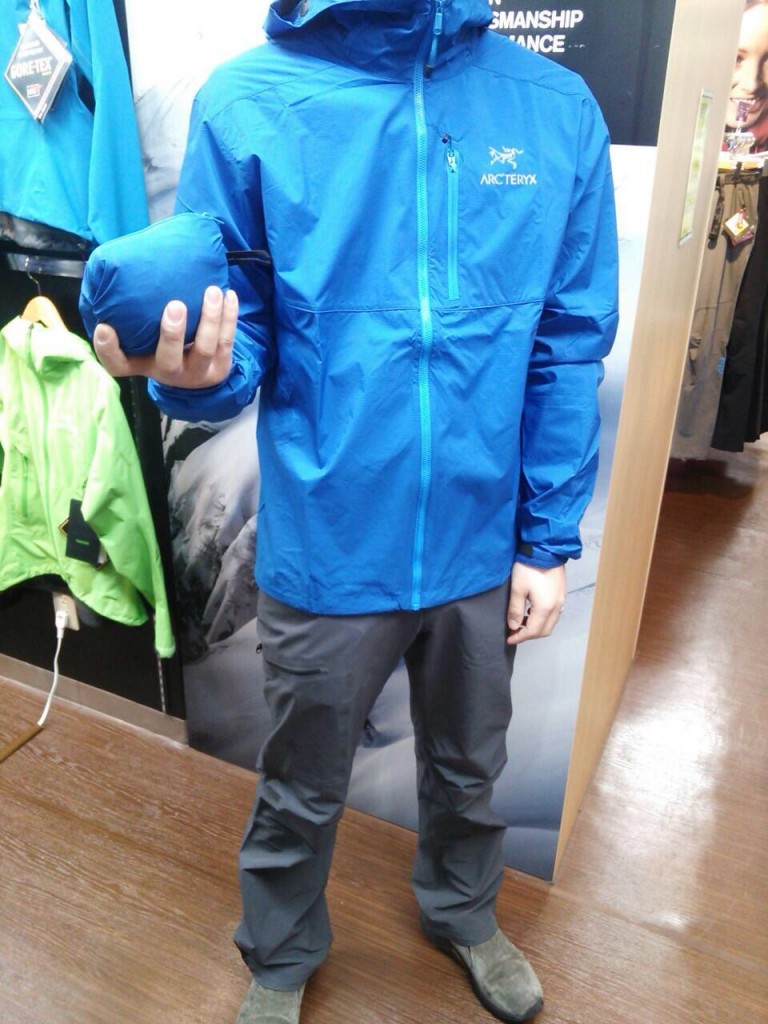 アーク３