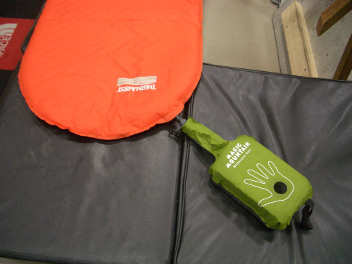 立川店】エアマットのポンプ|石井スポ－ツ 公式サイト｜登山・スキー