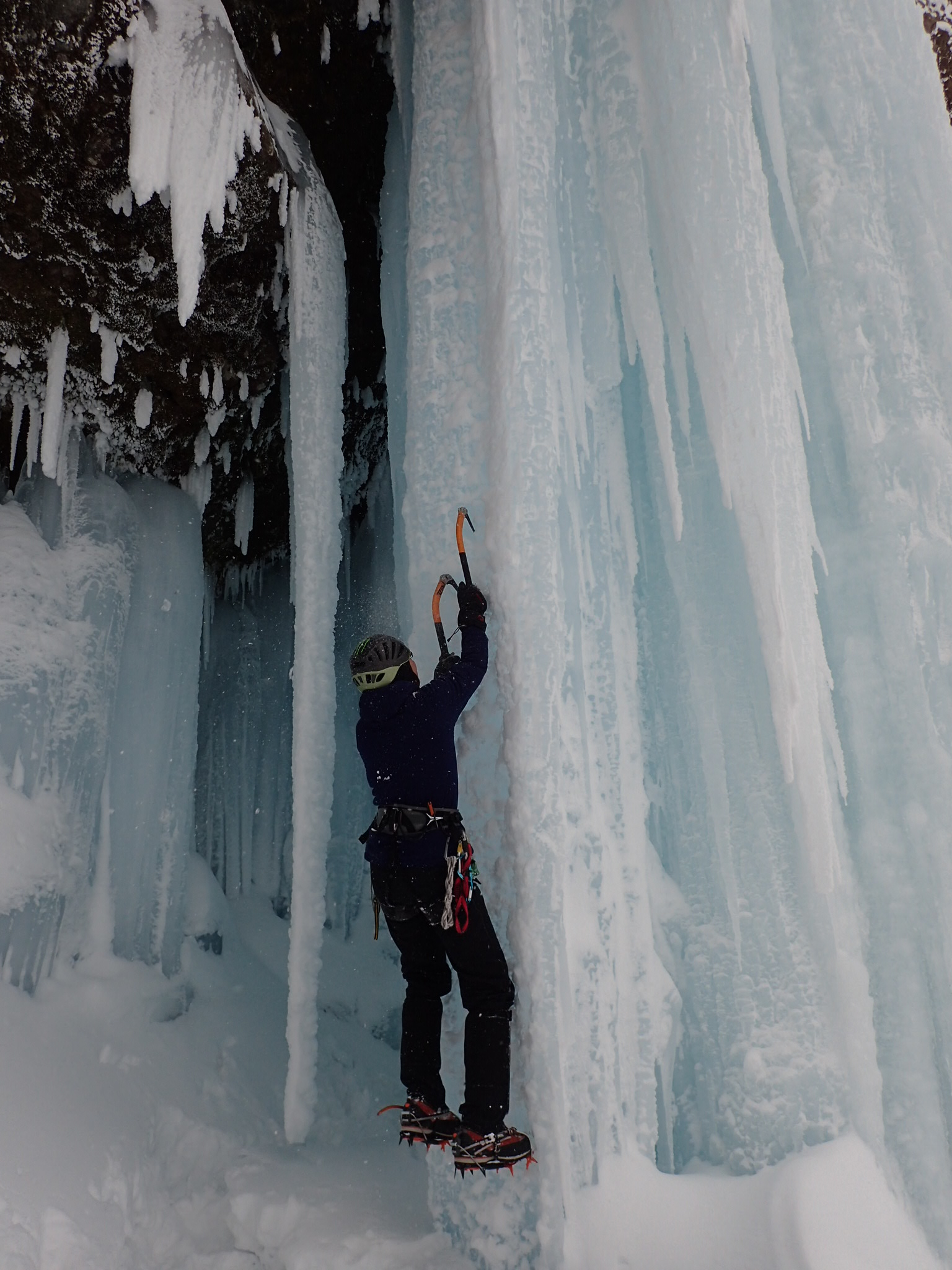 アックス使ってボルダリング