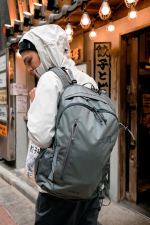 4M8A2613