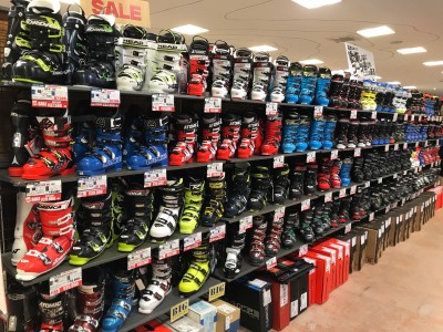 【宮の沢店】旧品ブーツお買い得です！！