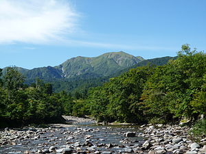 百名山 越後駒ヶ岳・八海山・荒沢岳
