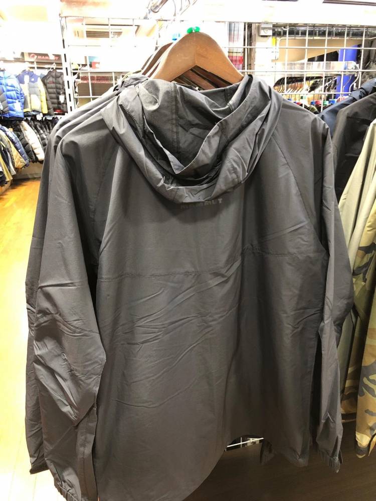 新宿西口店】マムートの薄手のジャケットのご紹介です。|石井