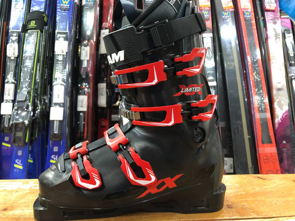 新宿西口店】REXXAMブーツ入荷|石井スポ－ツ 公式サイト｜登山