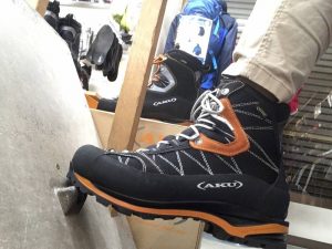 川越店】AKUの縦走向け登山靴|石井スポ－ツ 公式サイト｜登山