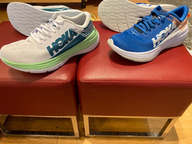 HOKA　カーボンX入荷！！