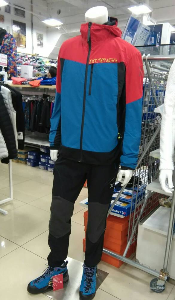 MONTURAの冬ウェア【新宿東口ビックロ店】|石井スポ－ツ 公式サイト