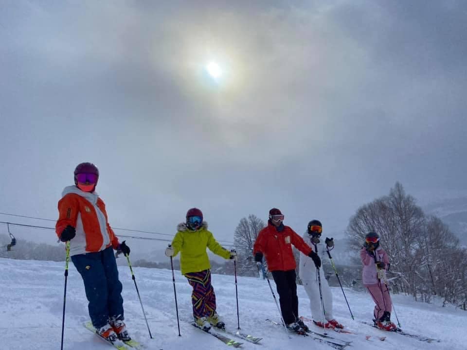 ISHII SKI ACADEMY HO…