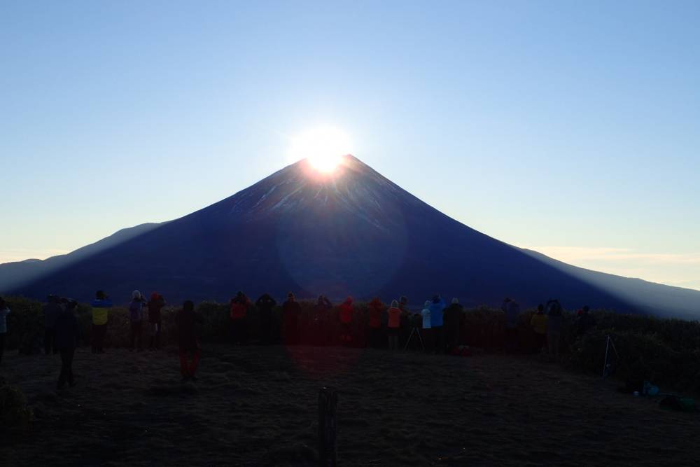 謹賀新年【登山本店】
