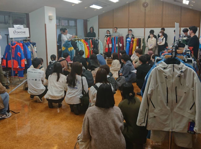 早稲田大学合同ウェア商品説明会開催しまし…
