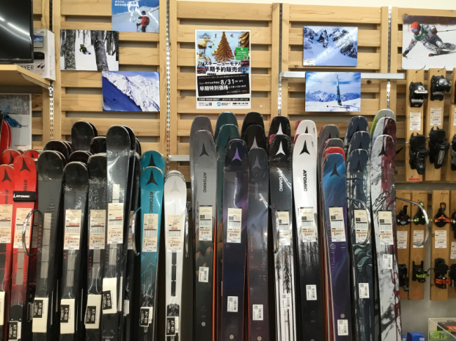 来期モデル　アトミックスキーギア大量入荷…