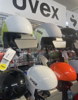 競技ヘルメット UVEX invictus チンガード取り付け【カンダコンペカン 