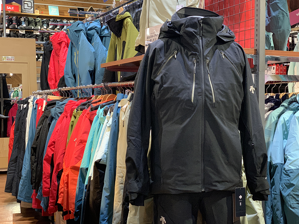 デサントスキーウェア入荷！【札幌店】|石井スポ－ツ 公式サイト｜登山 