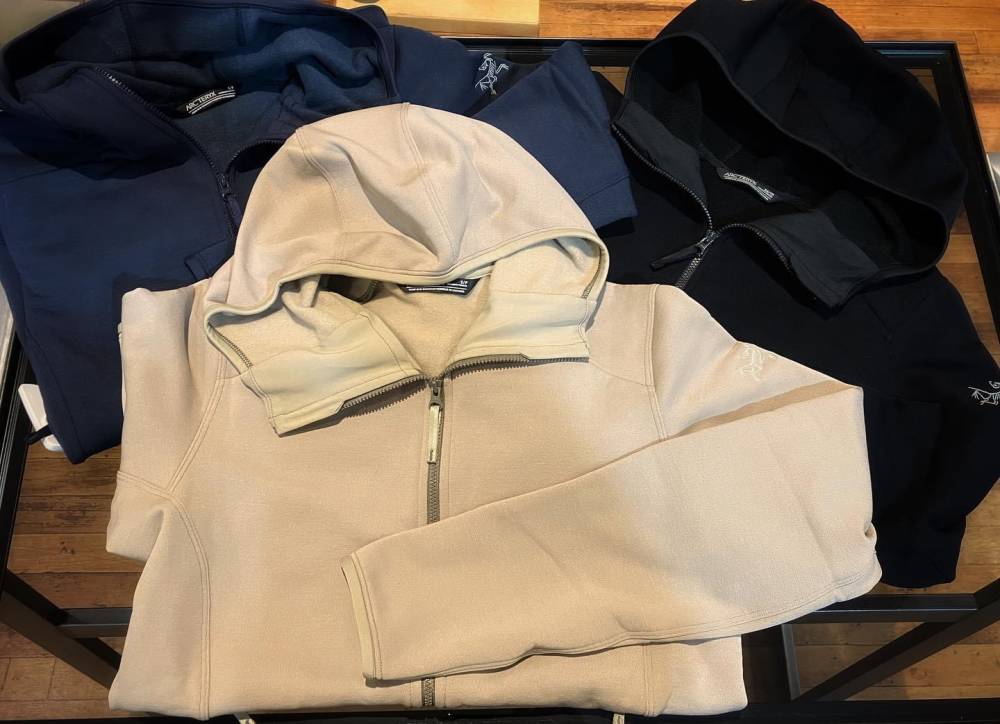ARC'TERYX アークテリクス カイヤナイトライトウェイトフーディ