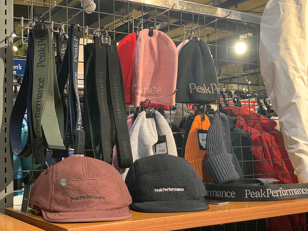 新品未使用！ピークパフォーマンス Peak Performance Heli Alpine Jacket ヘリ アルパイン ジャケット メンズS 　GORE-TEX　PRO 新品ピークパフォーマンス メンズ パーカー 未使用 PeakPerformance