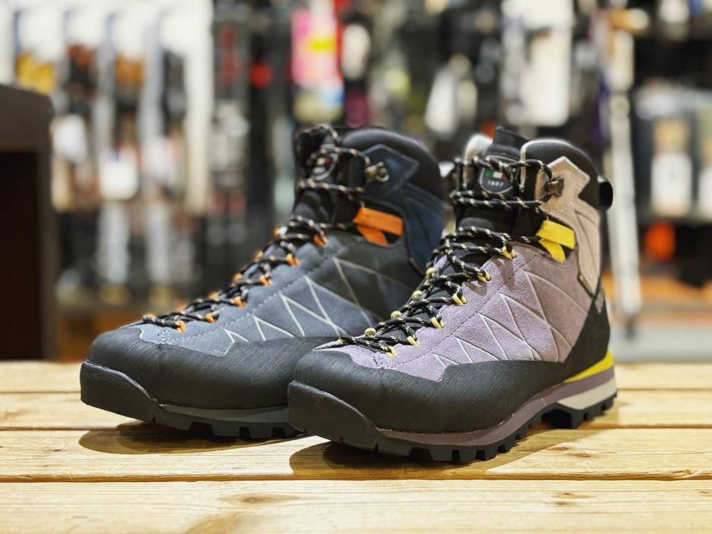 ドロミテの登山靴がお買い得！【札幌店】|石井スポ－ツ 公式サイト 