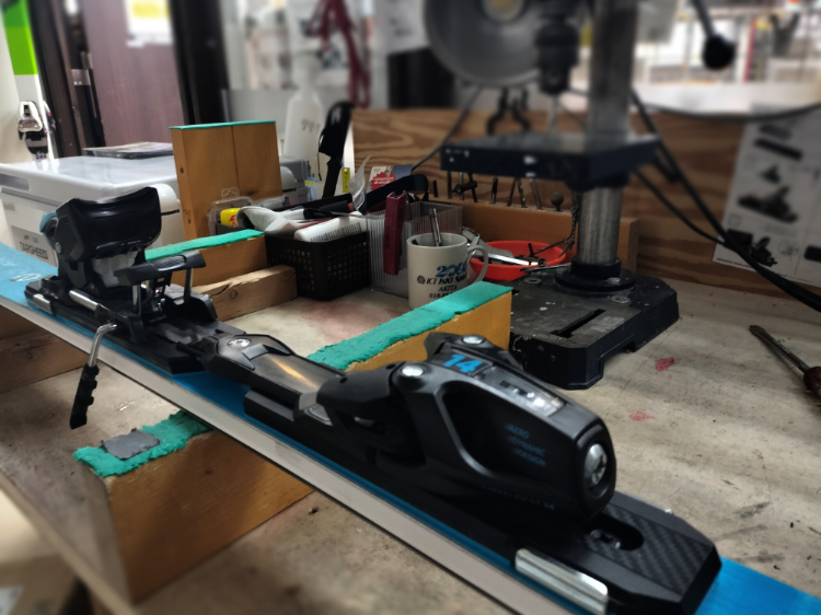 スキー板メンテナンスのキャンペーン＆講習…