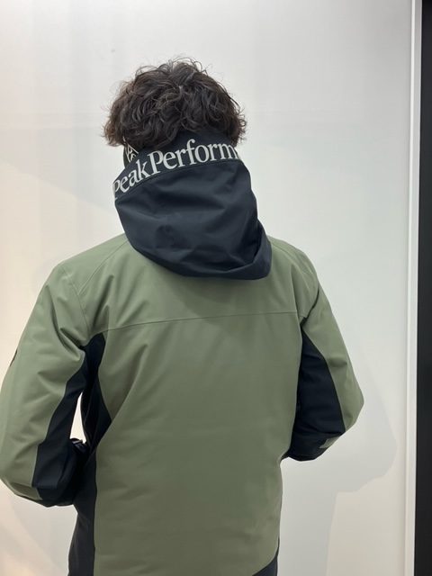 ピークパフォーマンス>スキーウェア入荷【ヨドバシ仙台】|石井スポ－ツ 