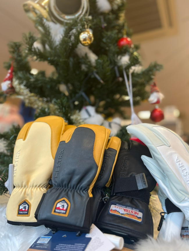 もうすぐクリスマス！プレゼントにグローブ…
