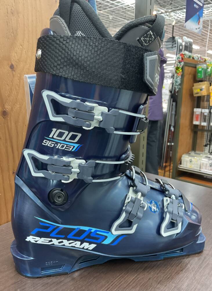 石井スポーツ限定 オリジナルバックルモデル《REXXAM スキーブーツ