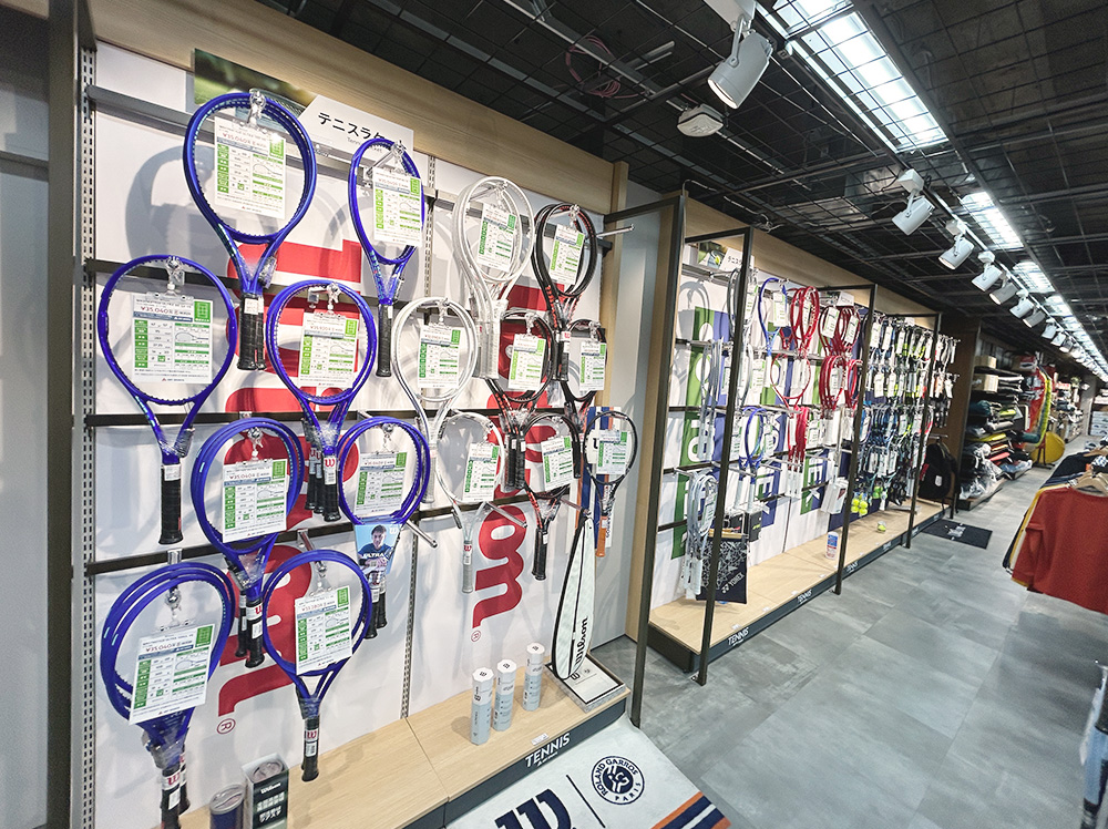 ヨドバシ横浜店の店内
